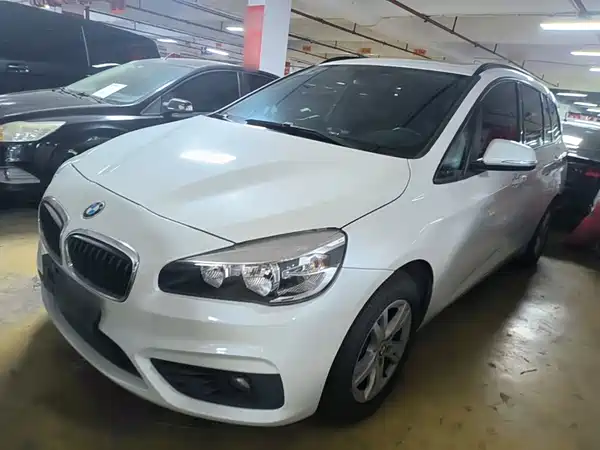 BMW 2 Series Wagon 2017