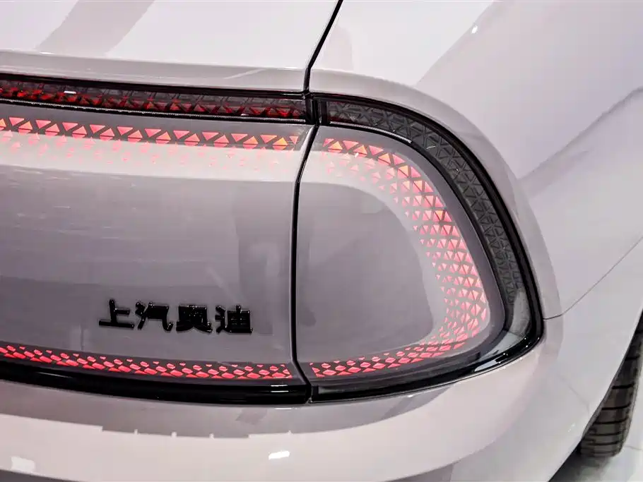 Audi E5 Sportback 2025 — фото 32