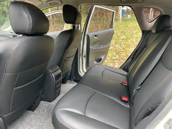 Nissan Tiida 2014