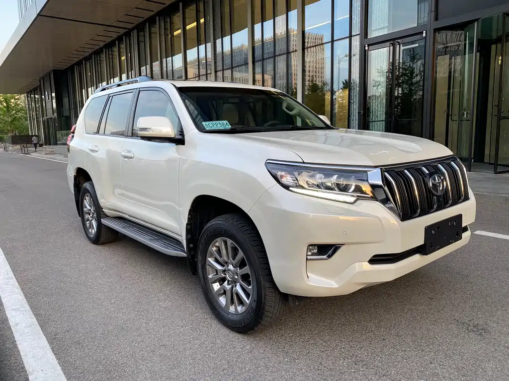 Toyota Prado 2019 — фото 2