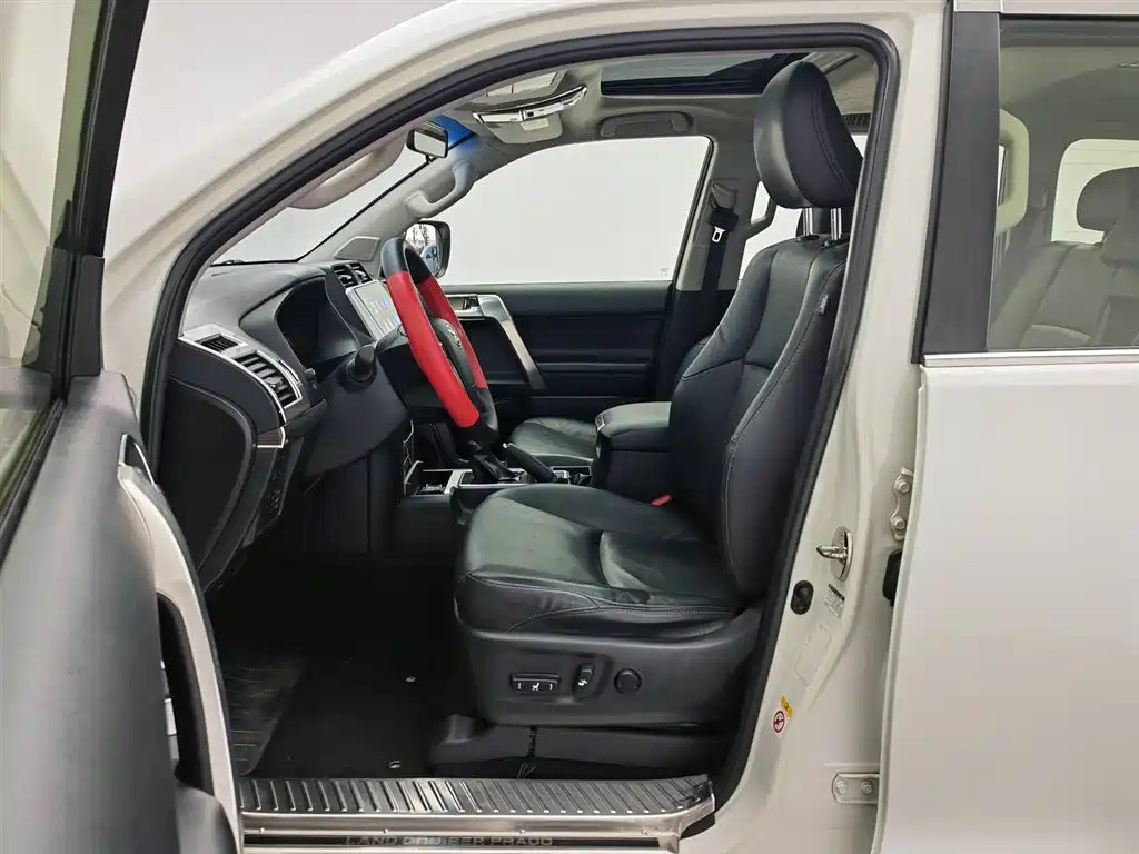 Toyota Prado 2018 — фото 10
