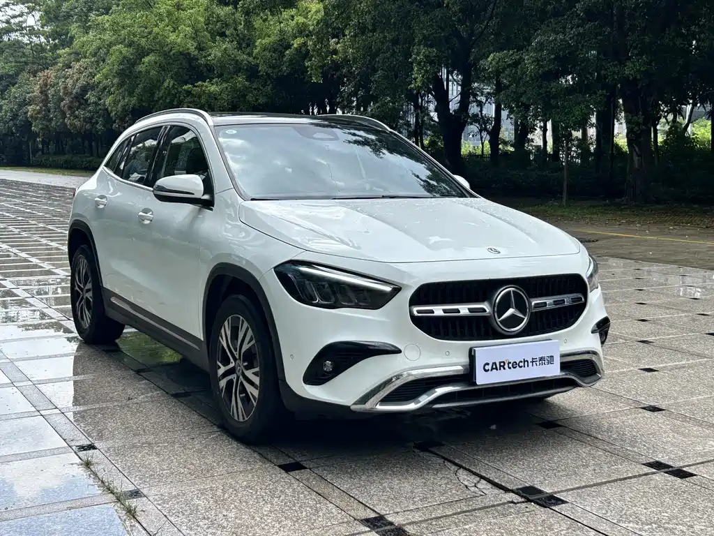 Mercedes-Benz GLA 2024 — фото 3