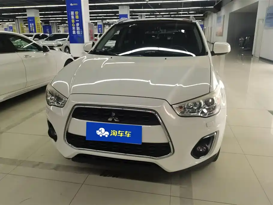 Mitsubishi ASX 2013 — фото 2