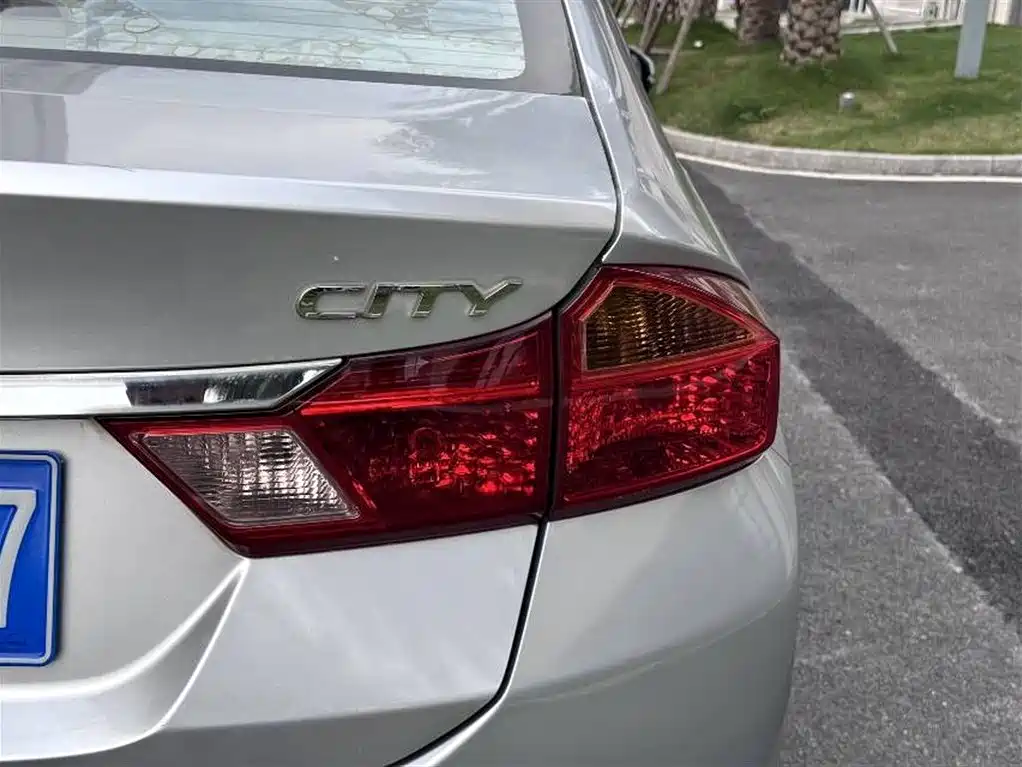 Honda City 2016 — фото 14
