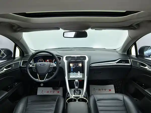 Ford Mondeo 2016
