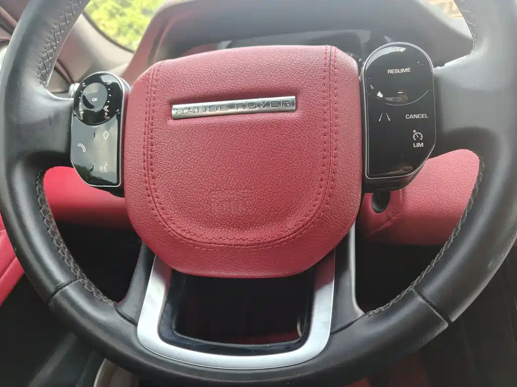 Land Rover Evoque 2020 — фото 9
