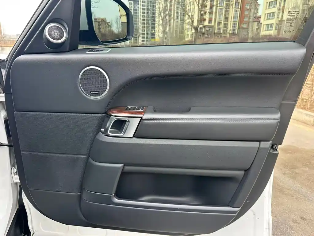 Land Rover Range Rover 2015 — фото 20