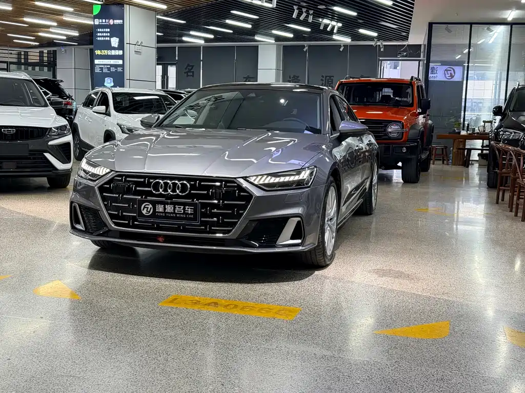 Audi A7L 2024 — фото 1