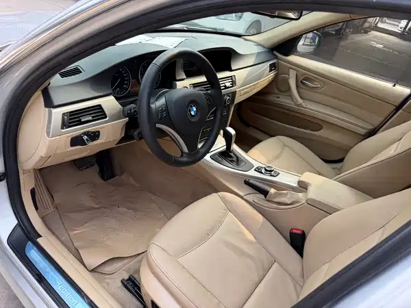 BMW 3 Series 2012
