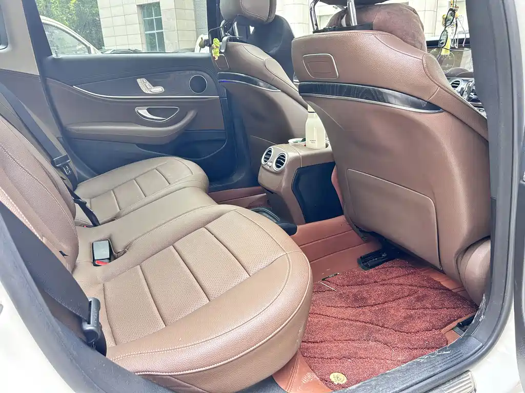 Mercedes-Benz E-Class 2019 — фото 13