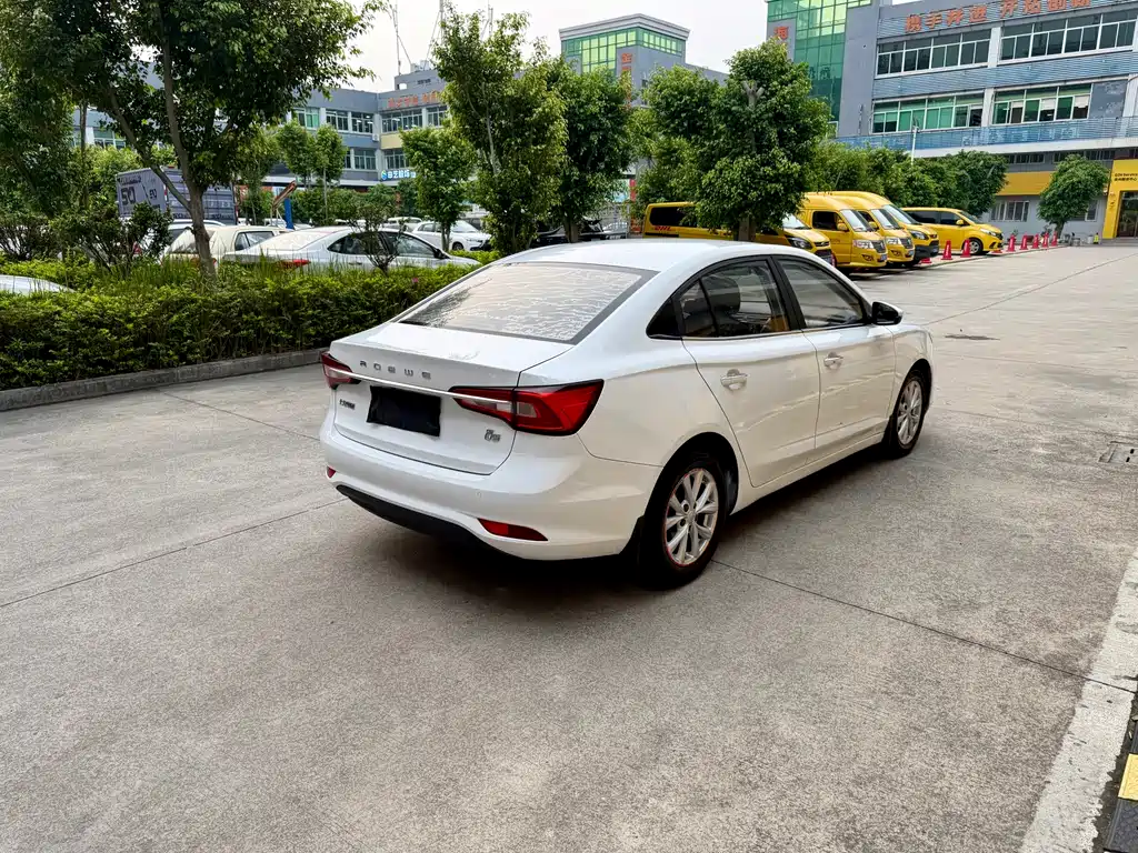 Roewe i5 2019 — фото 5