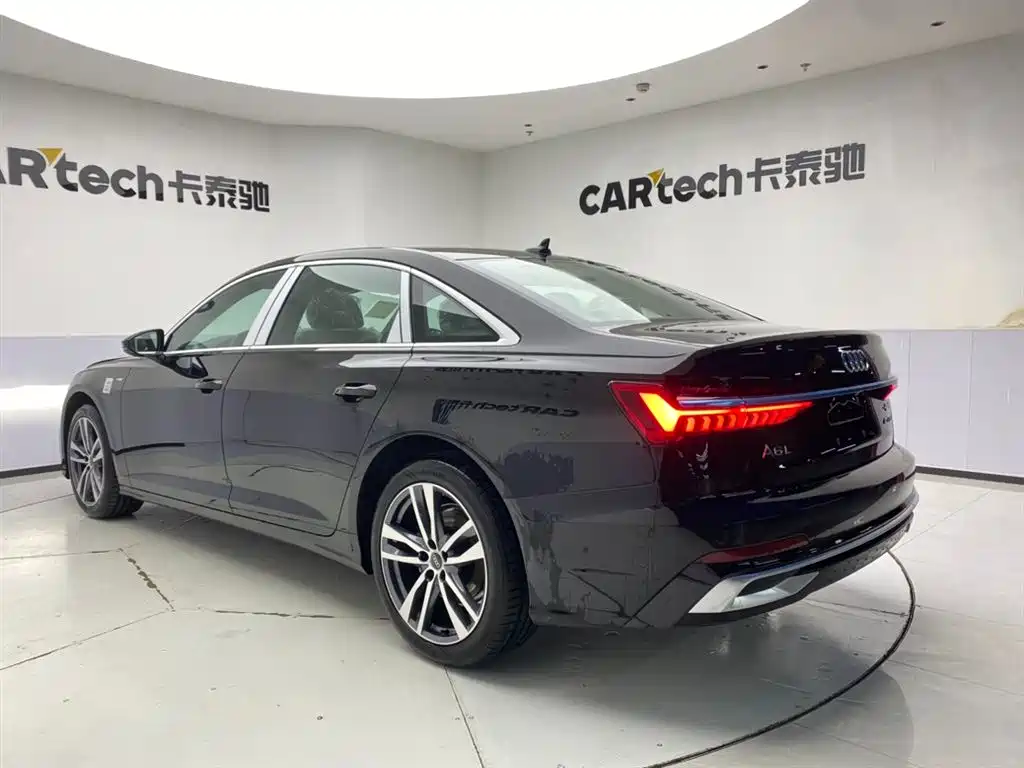 Audi A6L — фото 7