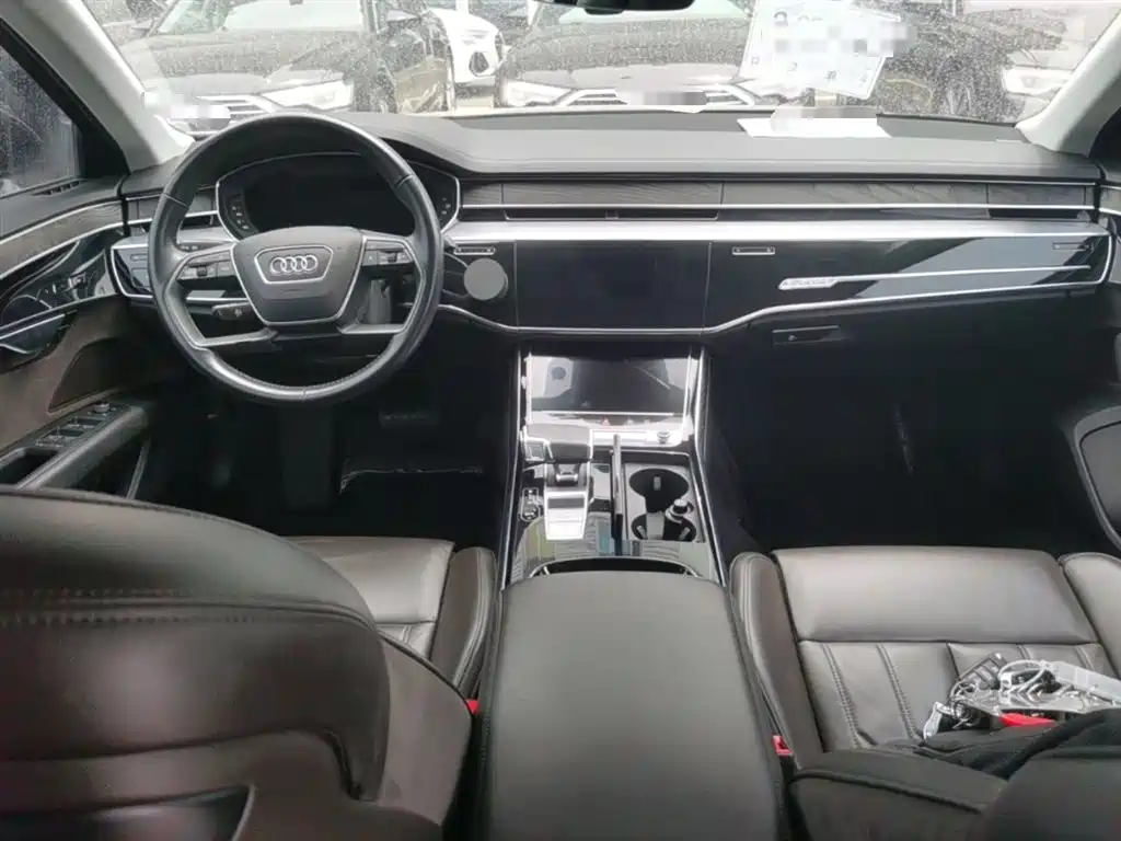 Audi A8 2020 — фото 16