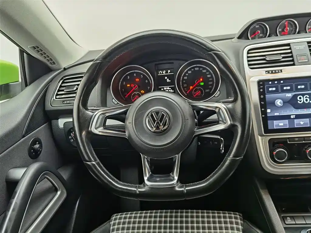 Volkswagen Scirocco 2015 — фото 11