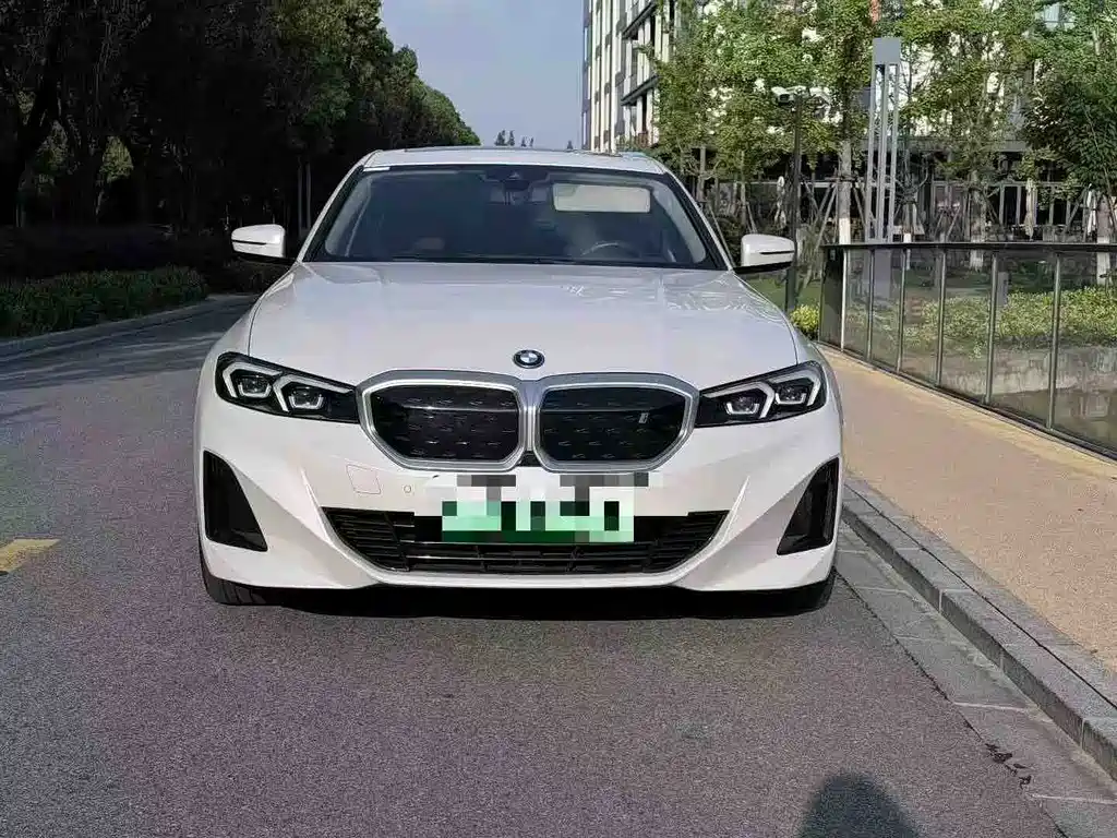 BMW i3 2022