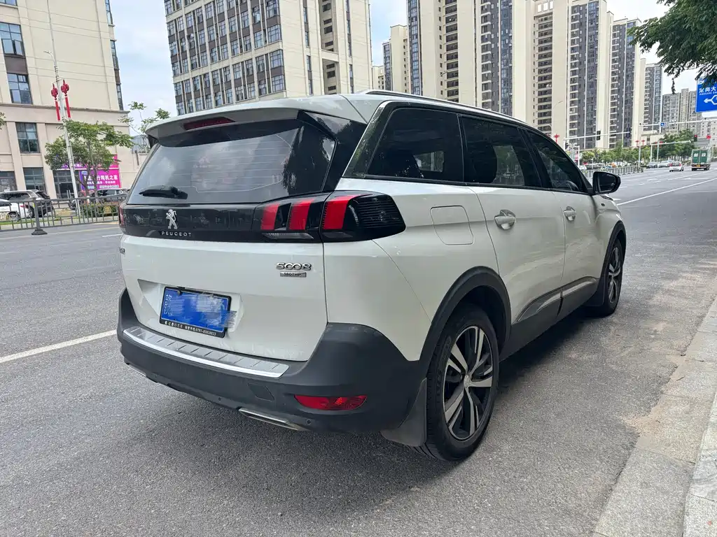 Peugeot 5008 2017 — фото 4