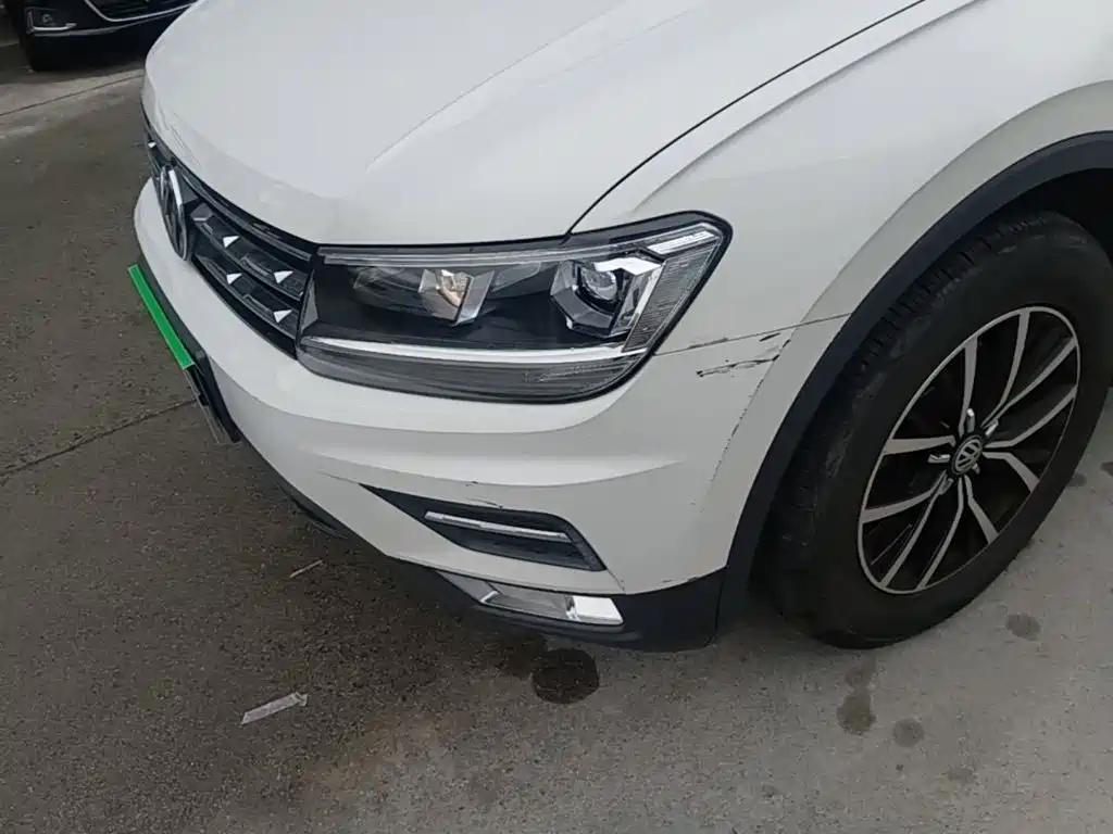 Volkswagen Tiguan L 2017 — фото 18