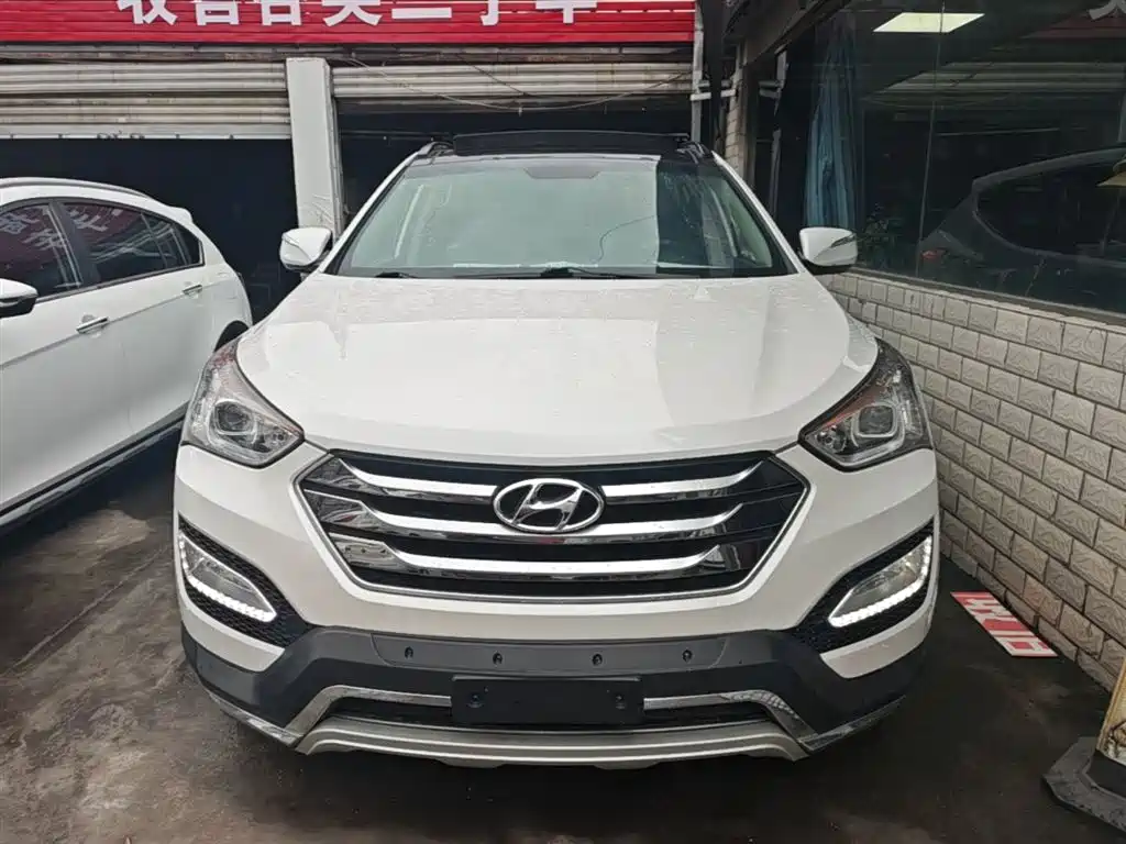 Hyundai Santa Fe 2015 — фото 3