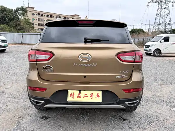 GAC Trumpchi GS4 2015