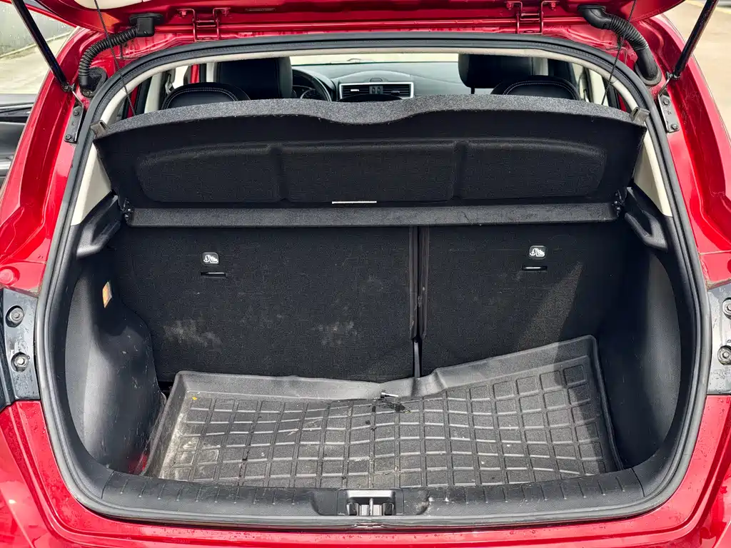 Nissan Tiida 2020 — фото 16