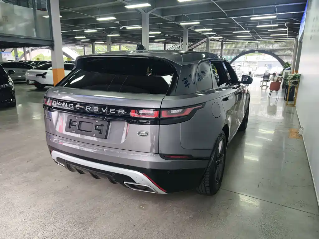 Land Rover Range Rover Velar 2018 — фото 10