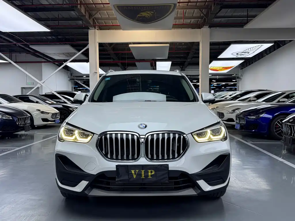 BMW X1 2022 — фото 2