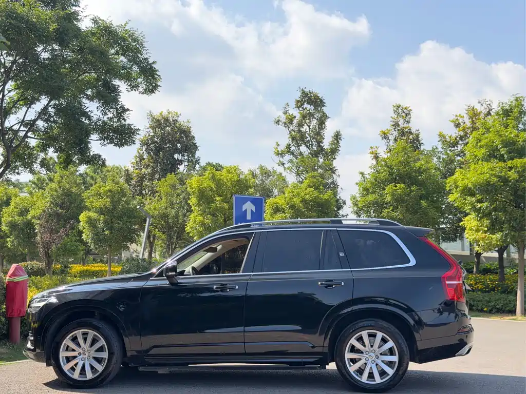 Volvo XC90 2016 — фото 10