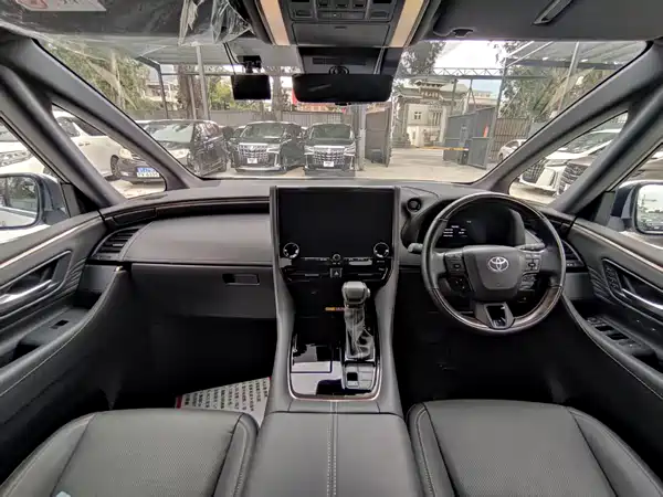 Toyota Alphard 2024