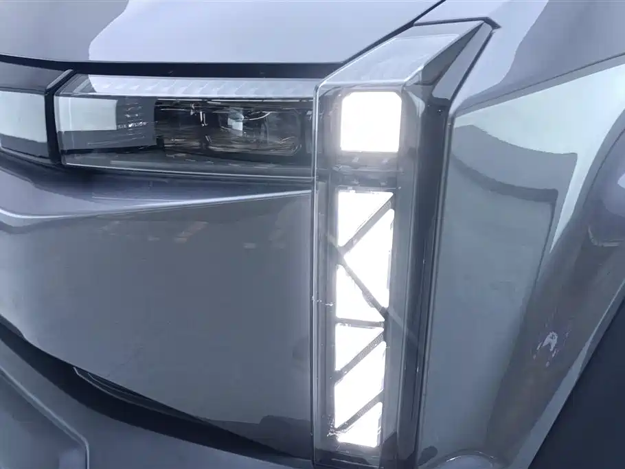 iCAR 03 2024