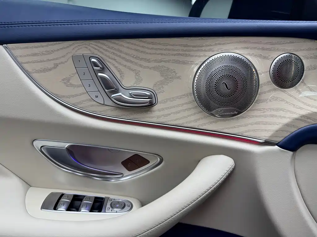 Mercedes-Benz E-Class 2021 — фото 4