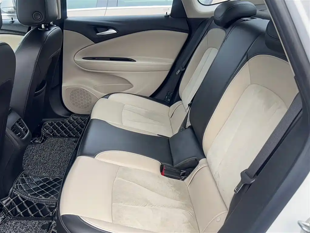 Buick Verano 2018 — фото 10