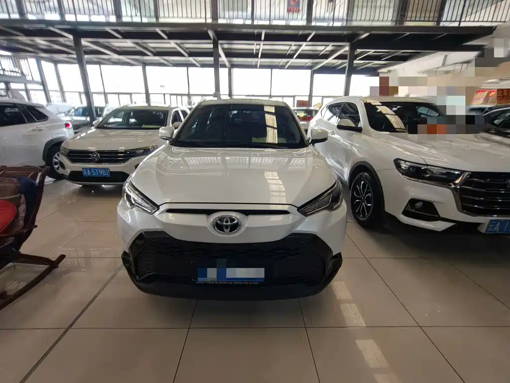 Toyota Frontlander 2024