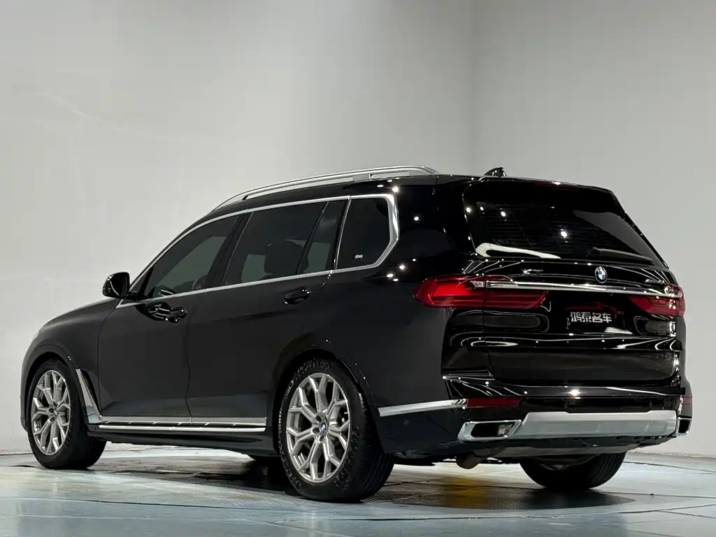 BMW X7 2021 — фото 21