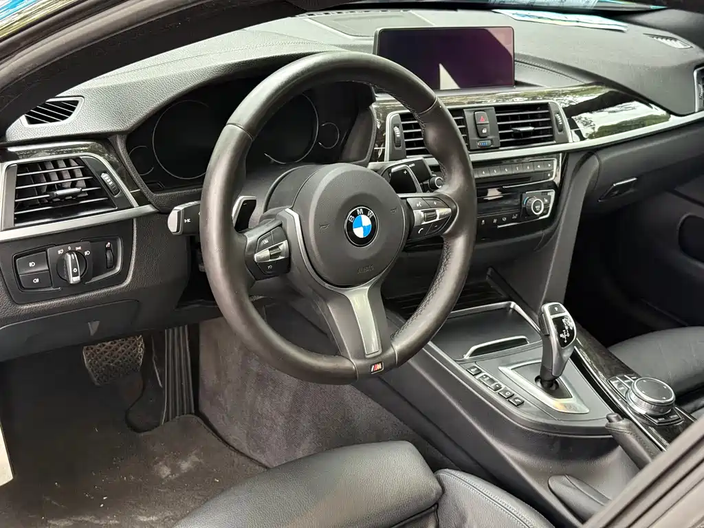 BMW 4 Series 2018 — фото 16
