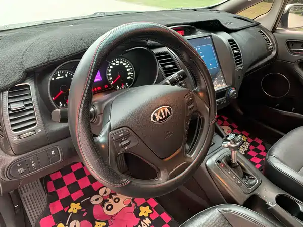 Kia K3 2013