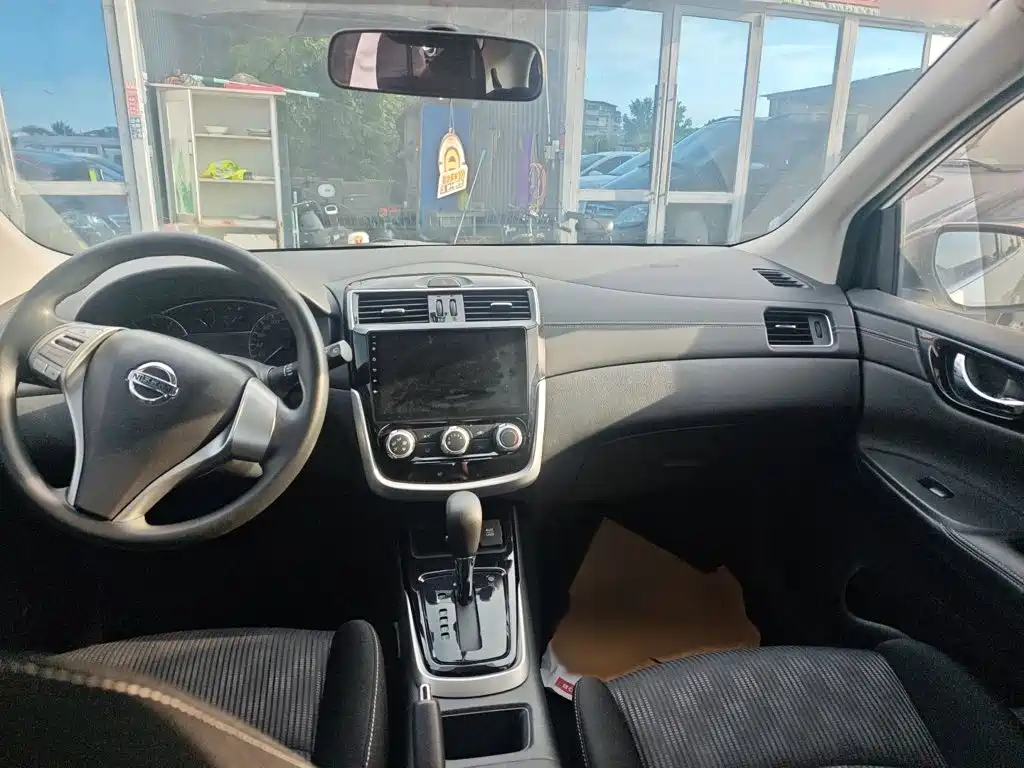 Nissan Tiida 2019 — фото 14