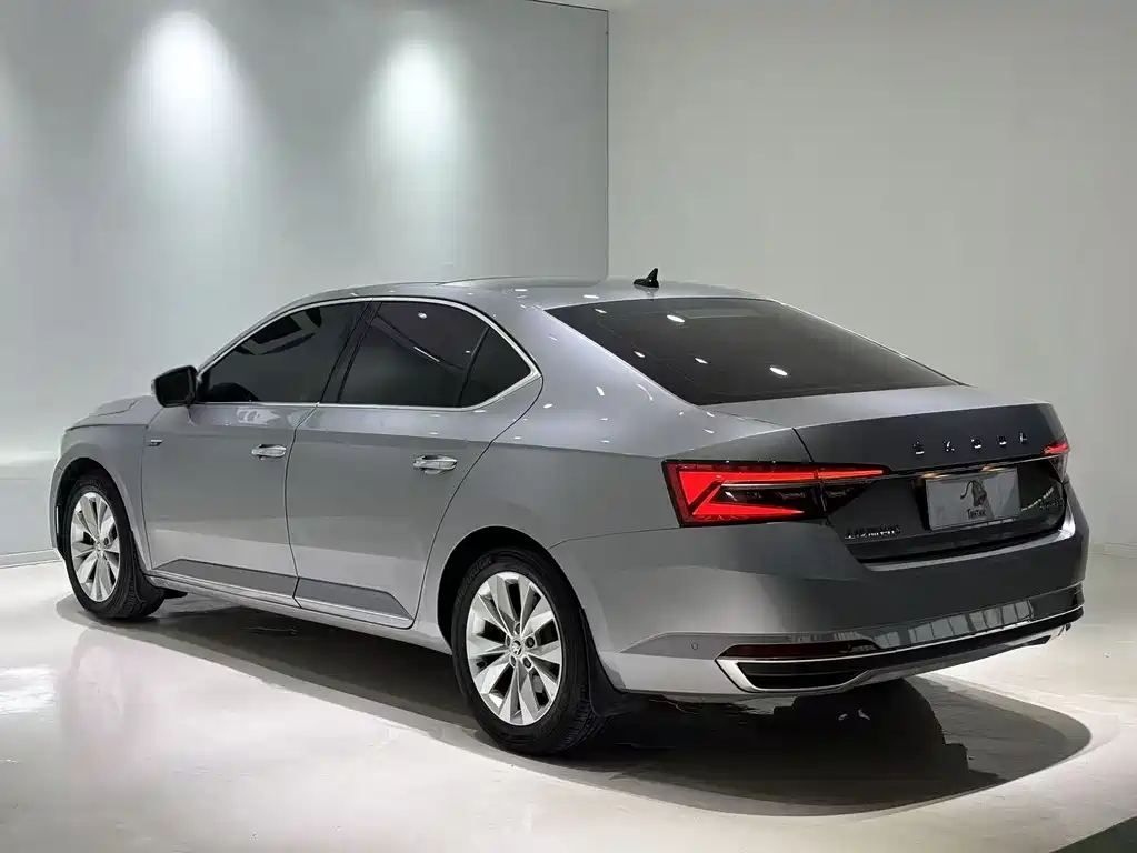 Skoda Superb 2022