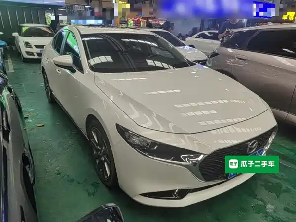 Mazda 3 Axela 2021