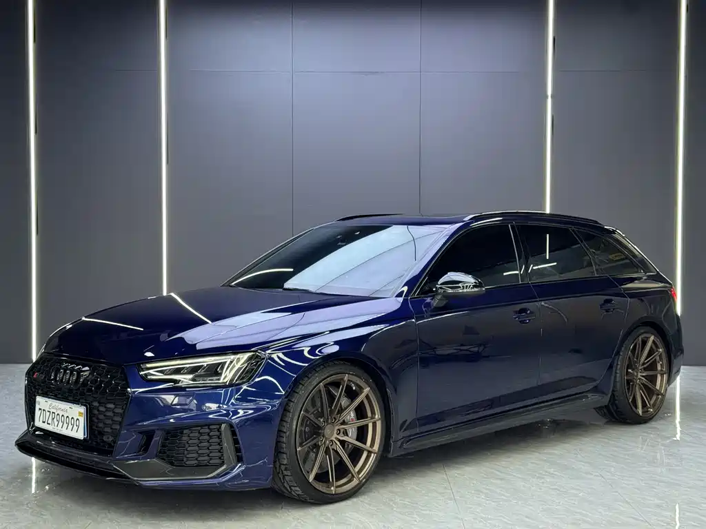 Audi RS 4 2019