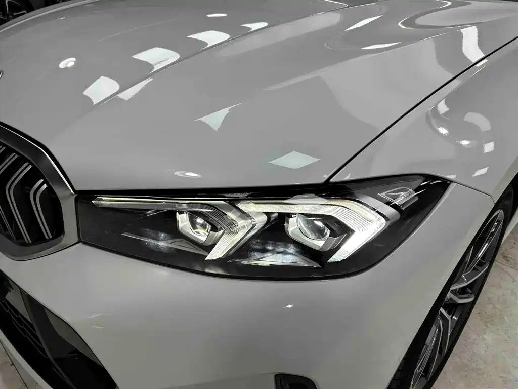 BMW 3 Series 2023 — фото 19