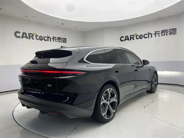 NIO ET5T 2024