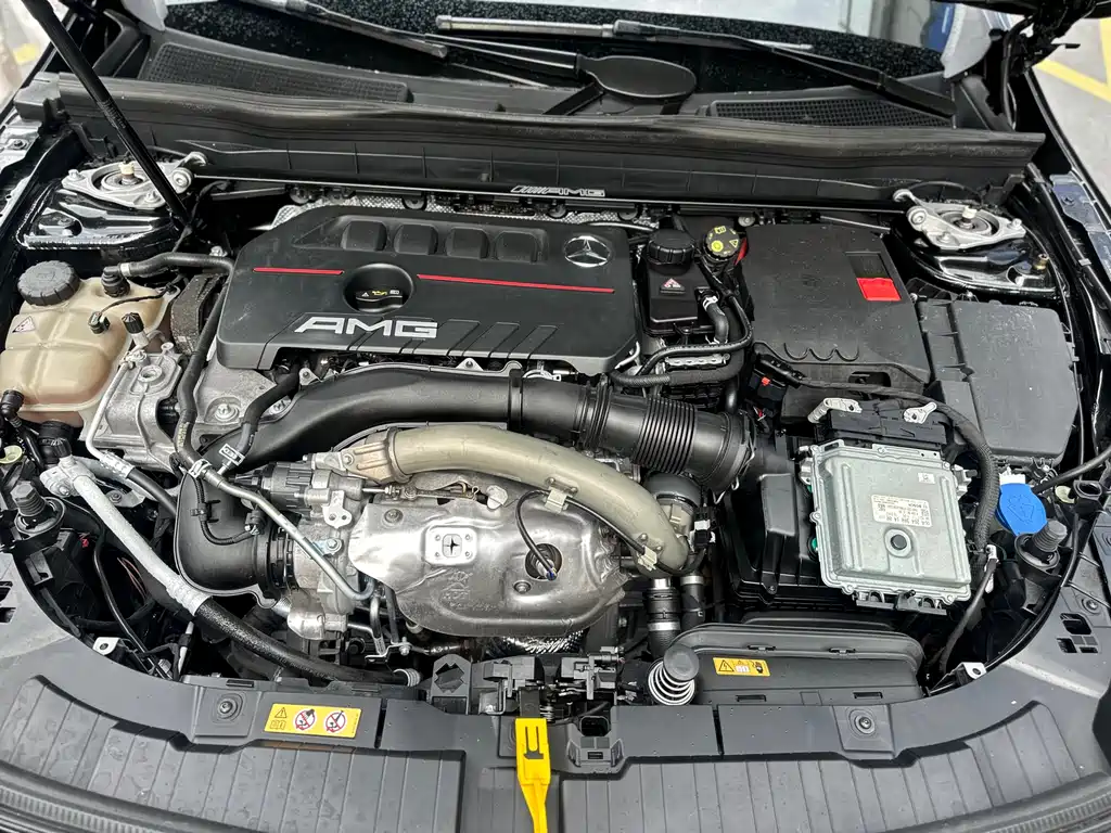 Mercedes-Benz GLB AMG 2022 — фото 15