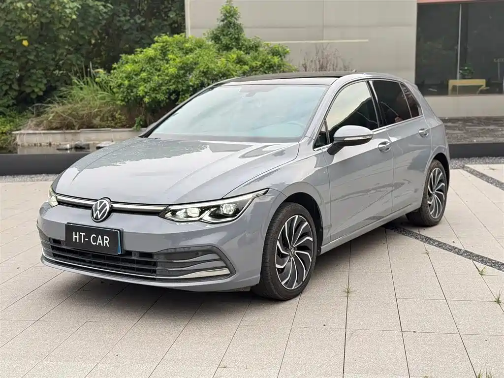 Volkswagen Golf 2021