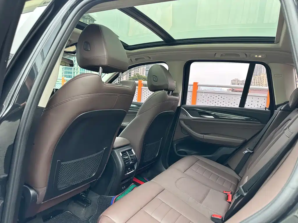 BMW X3 2021