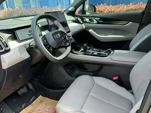 Geely Boyue L 2025