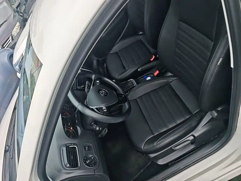 Volkswagen Polo 2019 — фото 15