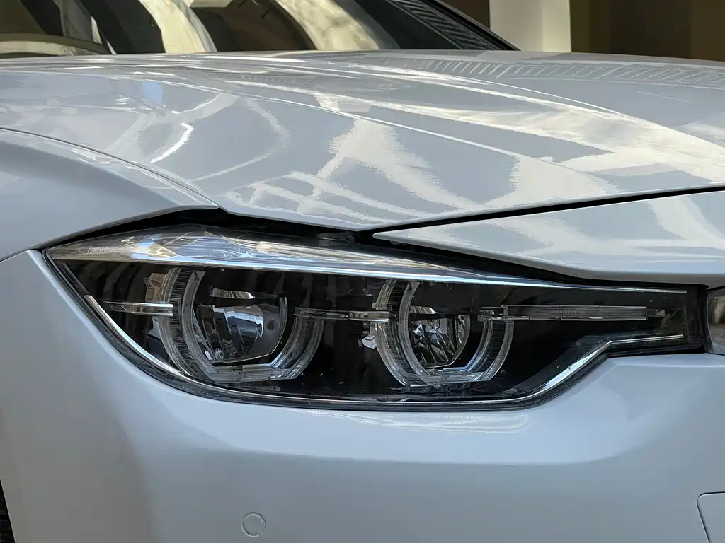 BMW 3 Series 2016 — фото 8