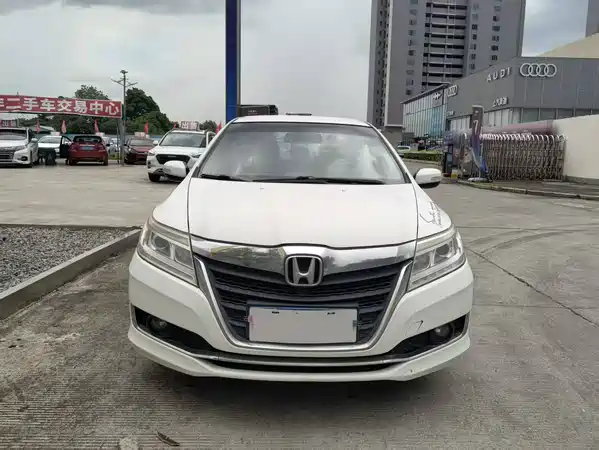 Honda Crider 2016