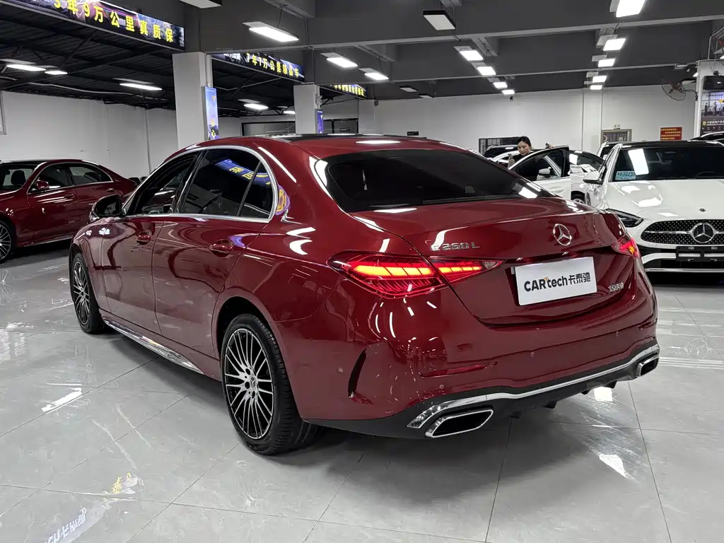 Mercedes-Benz C-Class 2023 — фото 6