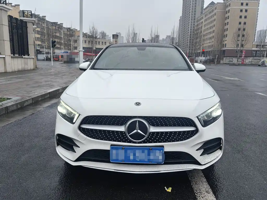 Mercedes-Benz A-Class 2022 — фото 2
